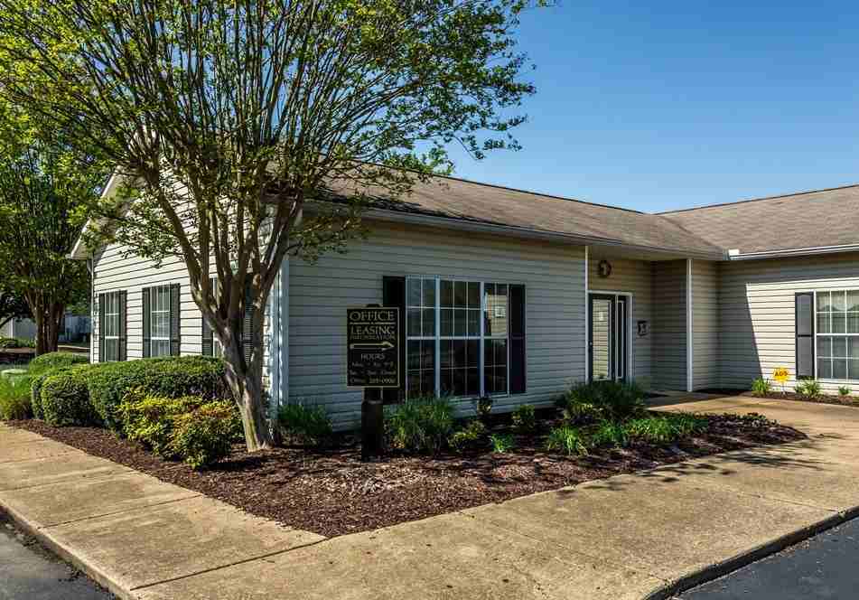 The Pointe at Ridge Cove Apartments for Rent 100 Parkridge Dr