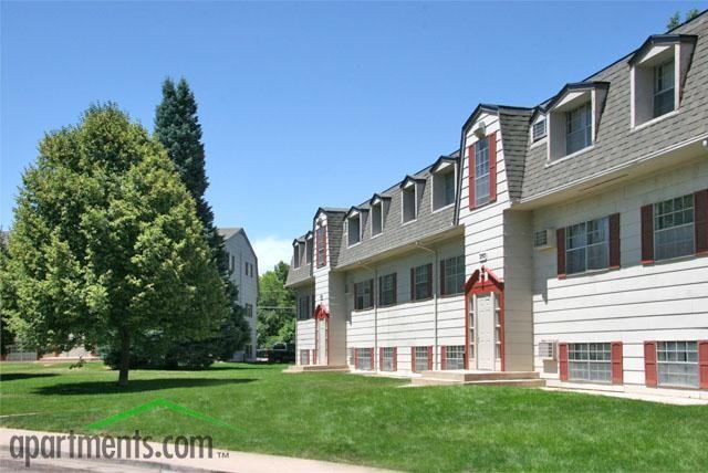 Columbine Apartments - Photo 3 of 16