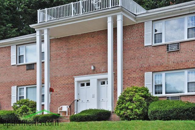 Rosedale Manor Apartments - Photo 3 of 7