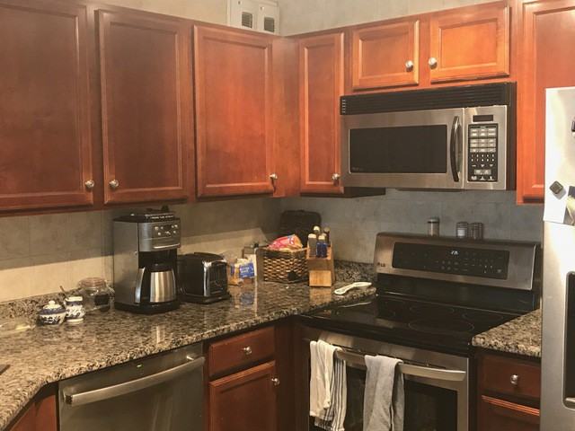 525 West Hawthorne Place #4-03