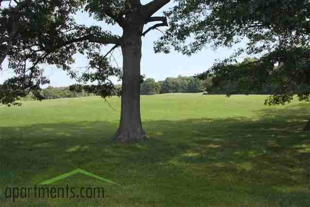 Wickham Gardens Condominiums - Photo 3 of 7