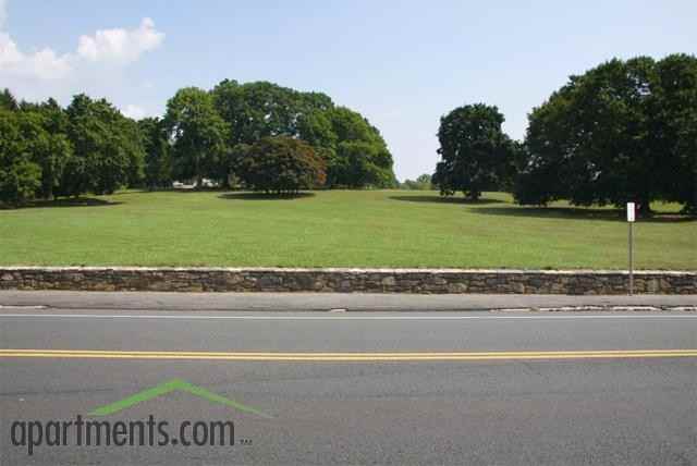 Wickham Gardens Condominiums - Photo 2 of 7