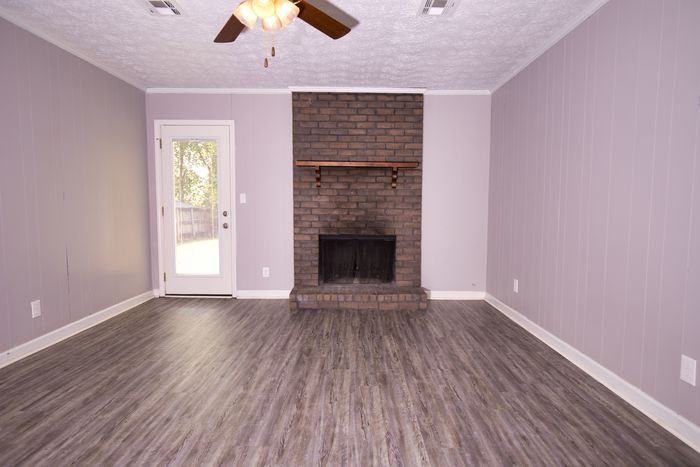 2124 East Aberdeen Drive - Photo 3 of 8