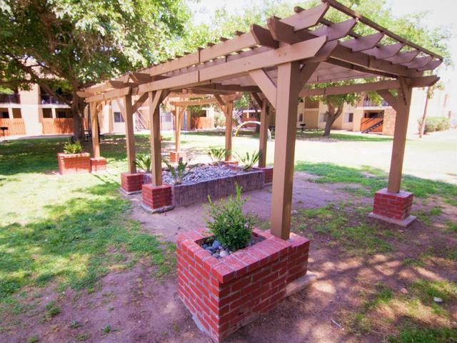 9030 Betel Dr - Photo 2 of 5