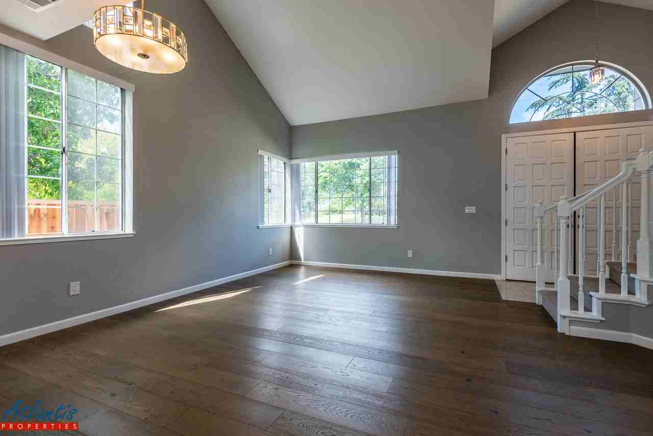 1278 Hazlett Way - Photo 2 of 17