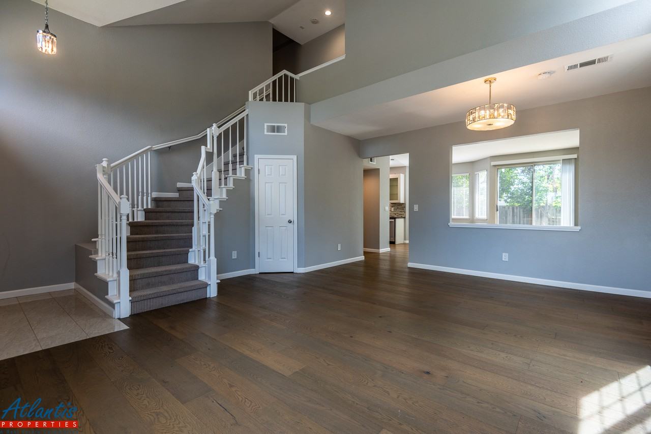 1278 Hazlett Way - Photo 3 of 17