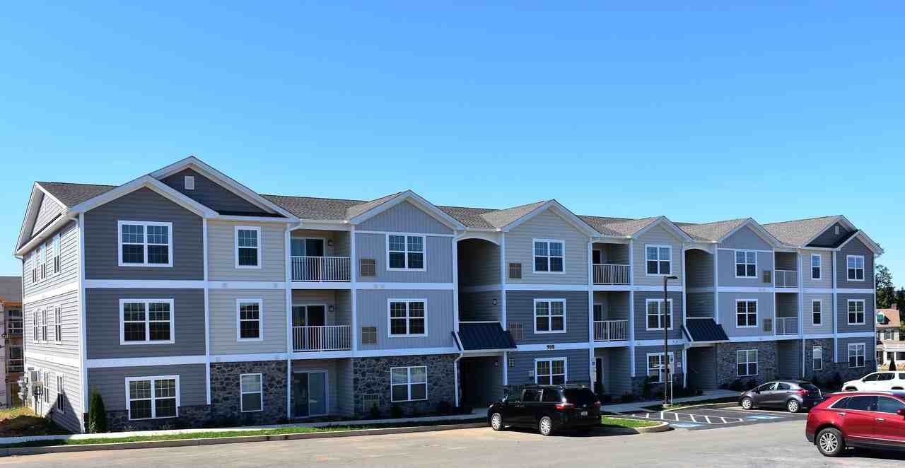 The Reserve at Gring s Mill Apartments 2222 Tulpehocken Rd