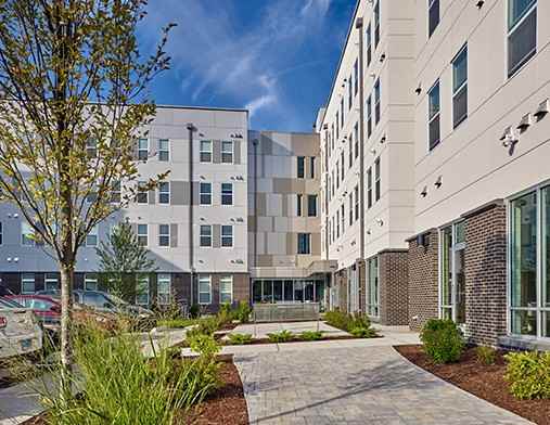 Meriden Commons - Photo 3 of 17