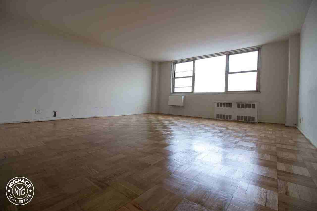 455 Ocean Pkwy #7A