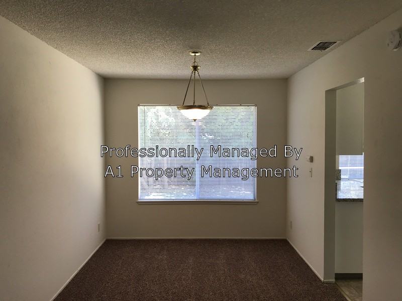 8117 Mesa Oak Way - Photo 3 of 15