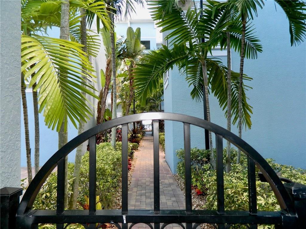 215 Nw Flagler Avenue Unit 301 - Photo 2 of 27