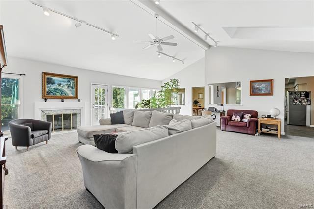 17026 Kimwood Court - Photo 3 of 37