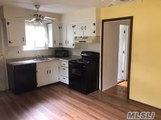 5 Buttonwood Path - Photo 2 of 9