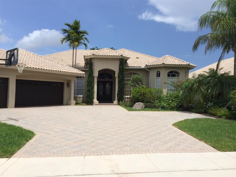 21672 Marigot Drive - Photo 2 of 12
