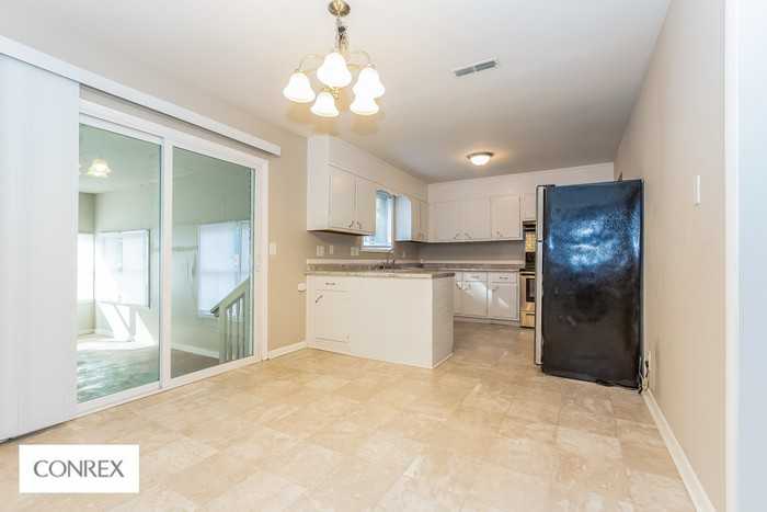 5012 Paden Drive Northwest - Photo 3 of 8