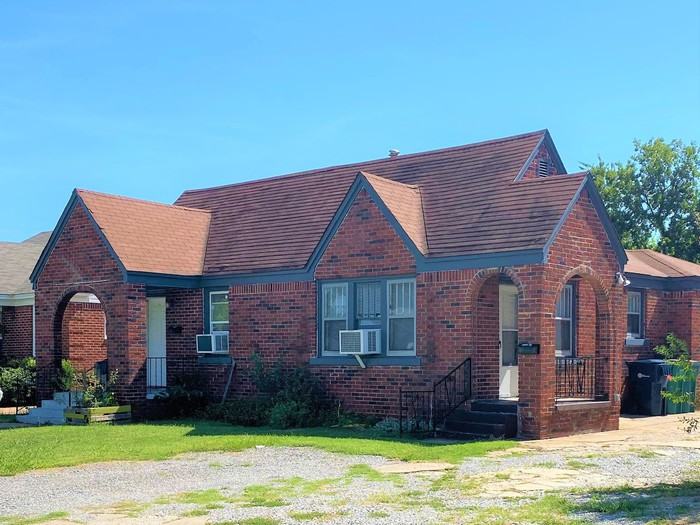 1114 Northwest 29th Street - Photo 2 of 48