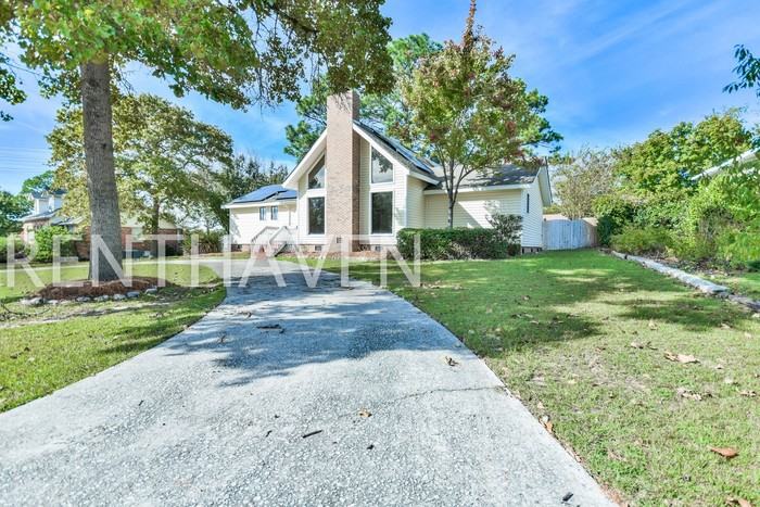 470 Calcutta Drive - Photo 2 of 26