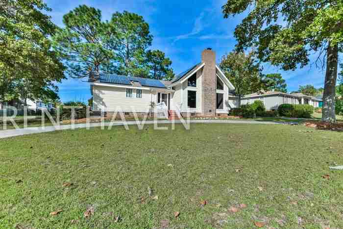 470 Calcutta Drive - Photo 3 of 26