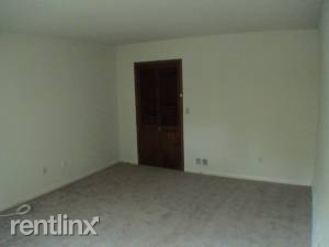 147 Main St #2 - Photo 3 of 9