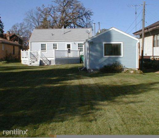 112 Hubbard Ct - Photo 2 of 12