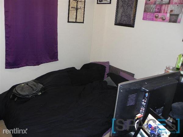 912 N Ashland Ave - Photo 3 of 6