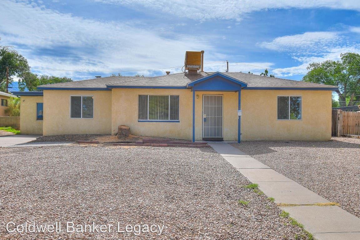 2704 Altez St Ne - Photo 2 of 27