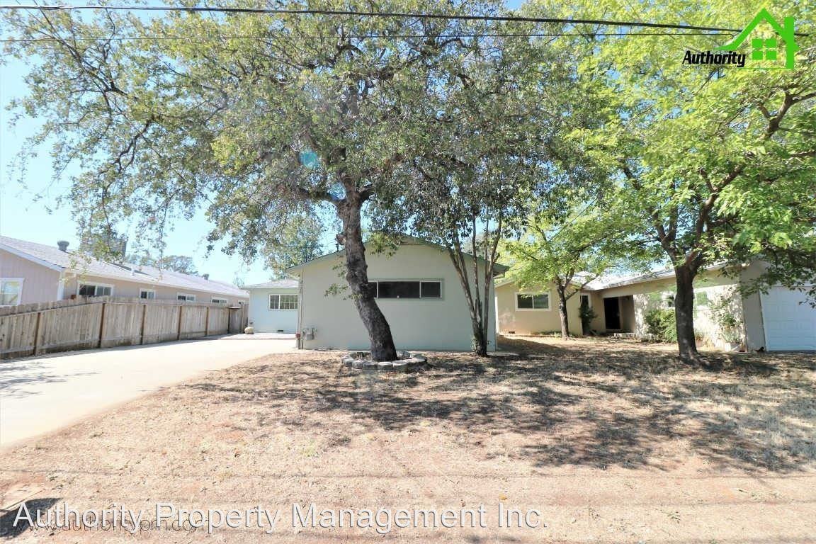 2176 Oxford Rd. - Photo 3 of 26