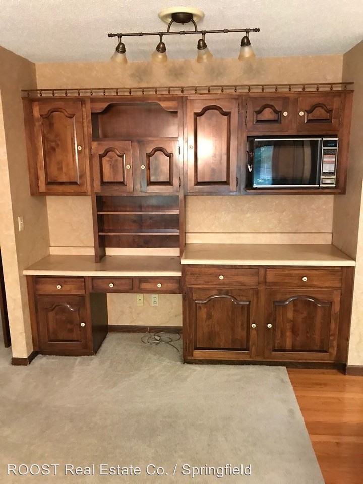 1141 Woodhaven Court - Photo 2 of 24