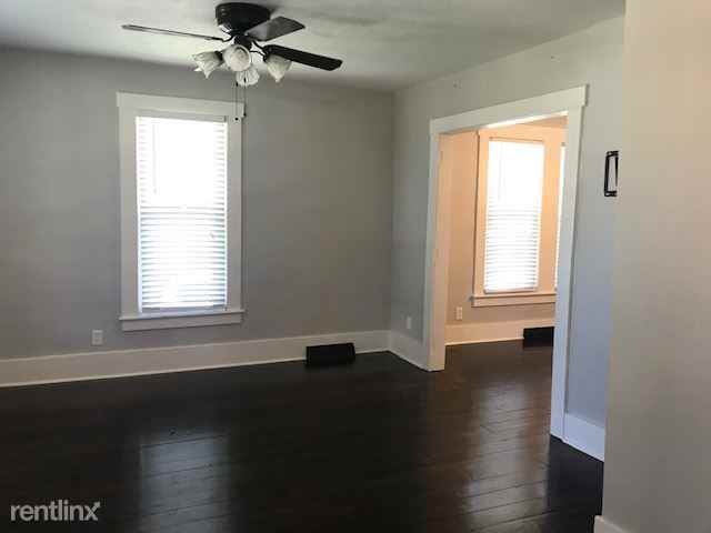 508 1/2 1/2 E Hamtramck St - Photo 3 of 10