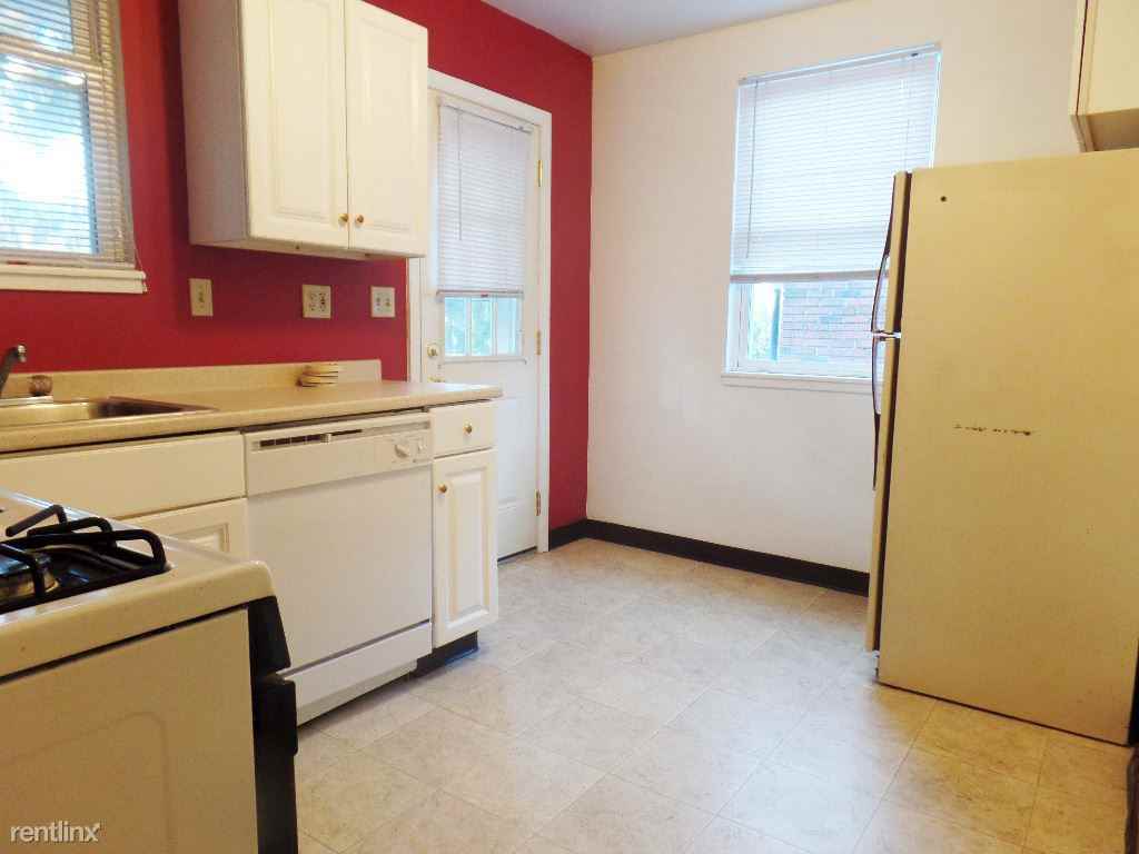 13 N Meadowcroft 3 - Photo 2 of 11
