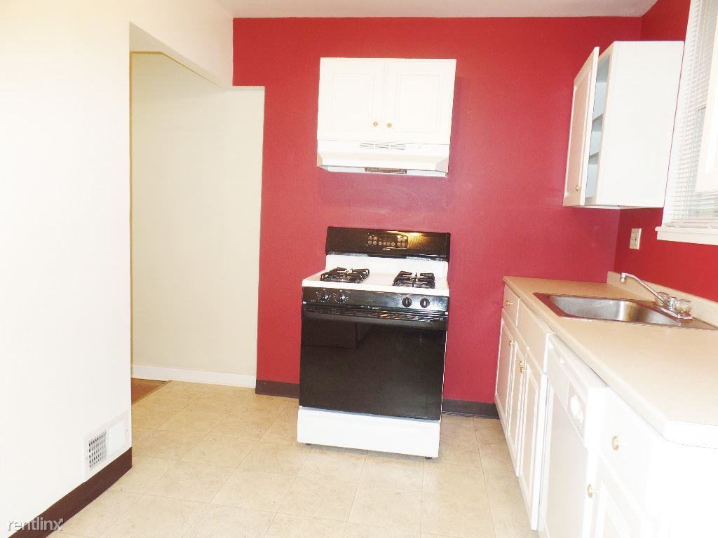 13 N Meadowcroft 3 - Photo 3 of 11