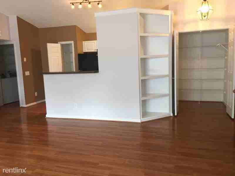 621 Mill Pond Crt - Photo 2 of 4