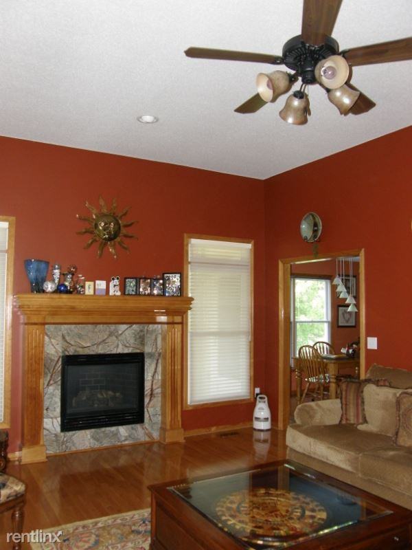 12324 S Clinton St - Photo 3 of 26