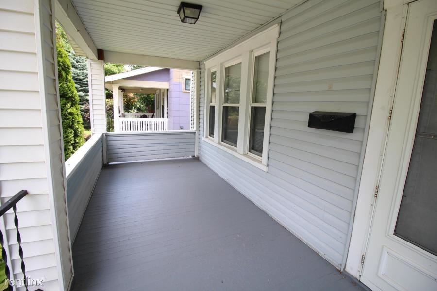 153 E Morrill Ave - Photo 2 of 21