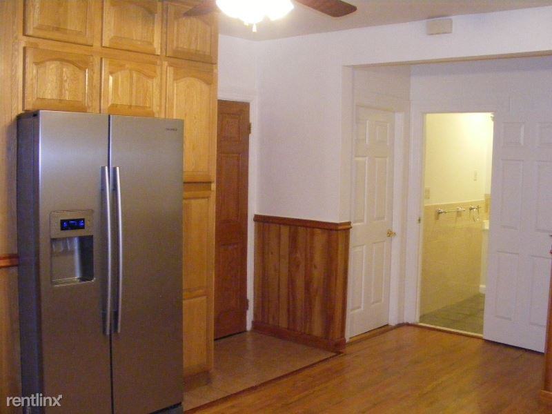 37 7th St 1st.Floor - Photo 2 of 9