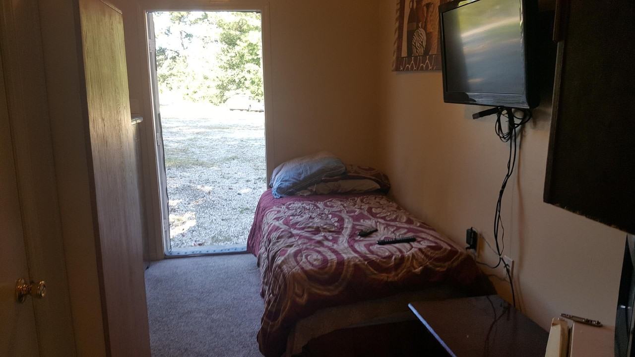 5719 Shenandoah Dr #2