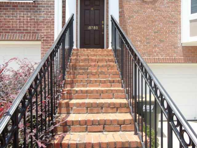 10780 Brunson Dr - Photo 2 of 23