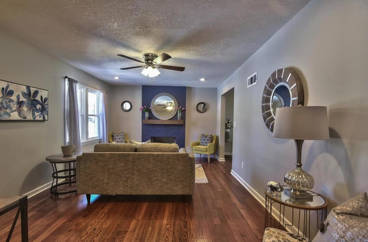 6435 Charlotte St - Photo 3 of 22