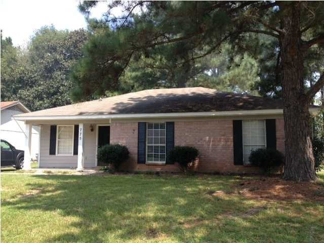 775 Royal Woods Dr W - Photo 2 of 17