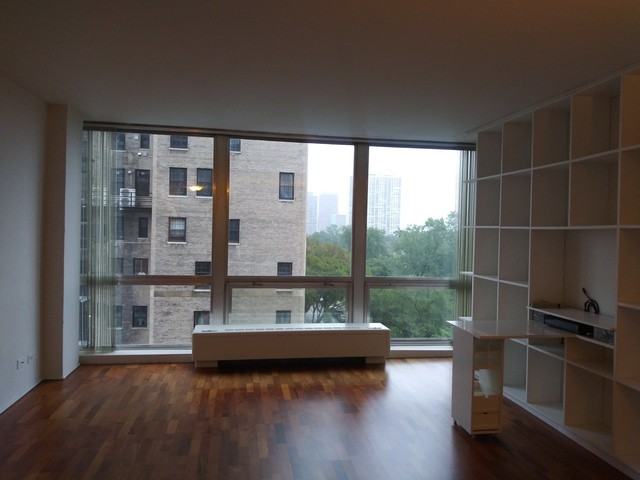 2400 Lakeview #702