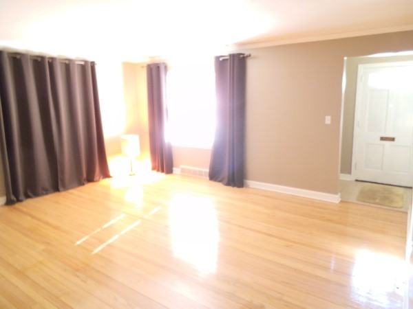 2028 22nd St - Photo 3 of 13