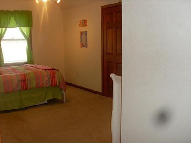 1935 Whitby Ct - Photo 3 of 17