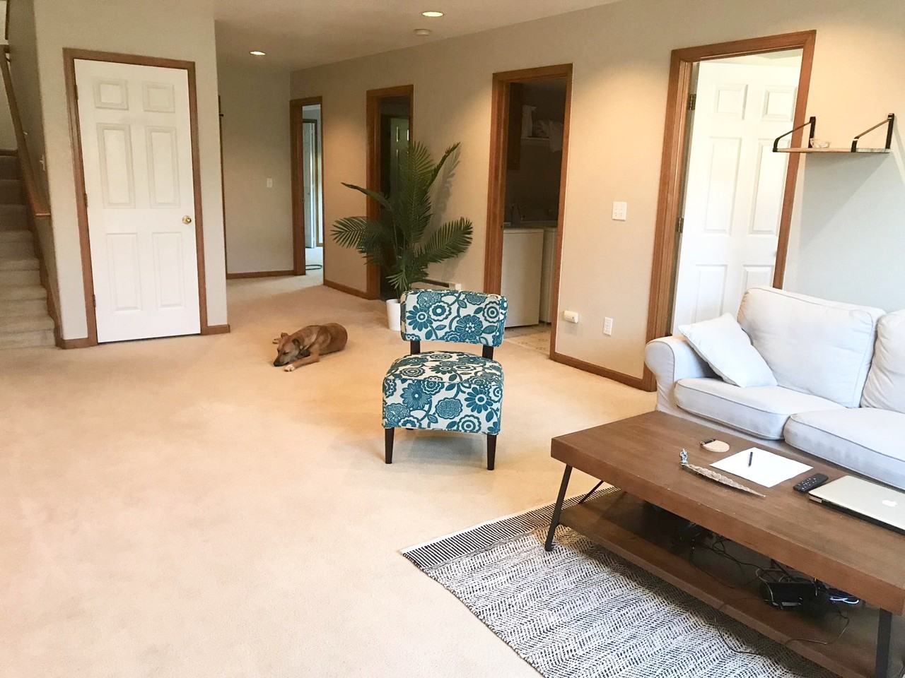 2409 Vineyard Pl - Photo 2 of 20