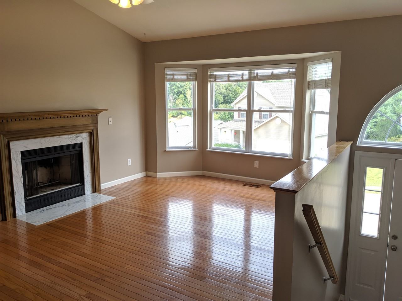 263 Wynstay Ave - Photo 3 of 12