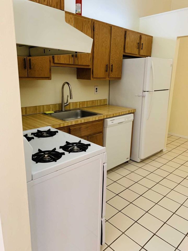 634 Wood Mill Dr. - Photo 2 of 13