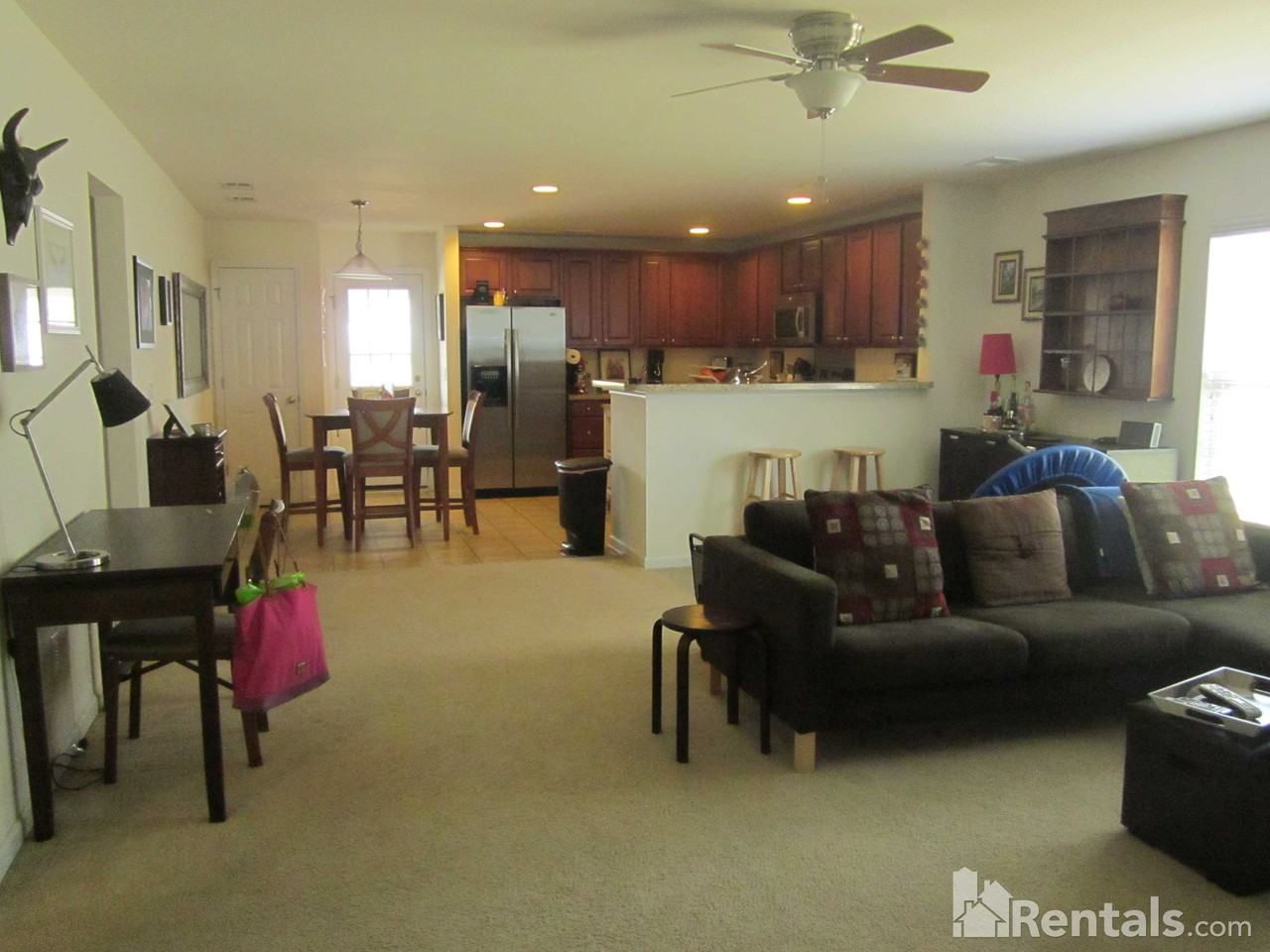 320 Grasslands Dr - Photo 2 of 10