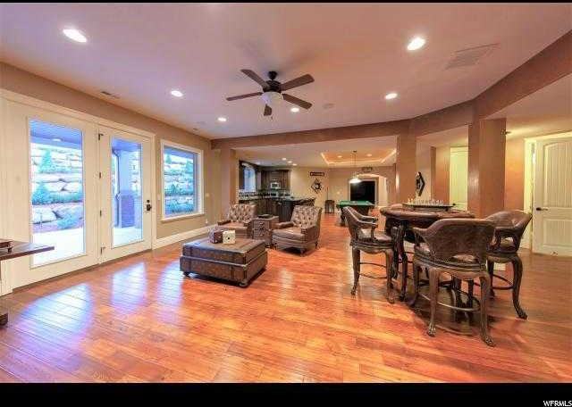 5074 S Skyline Dr - Photo 2 of 15