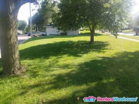 1555 Idaho Ave E - Photo 3 of 18