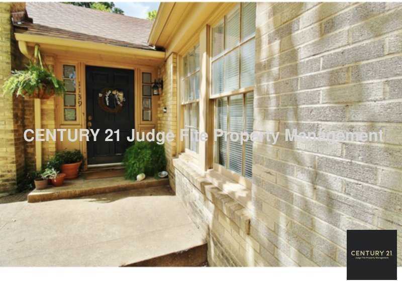 1139 N Clinton Ave - Photo 2 of 10