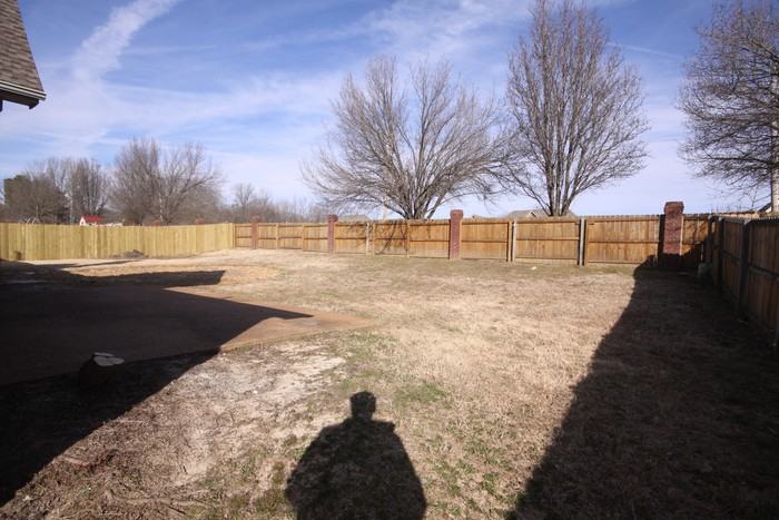 7720 Shadow Glen Lane - Photo 3 of 26